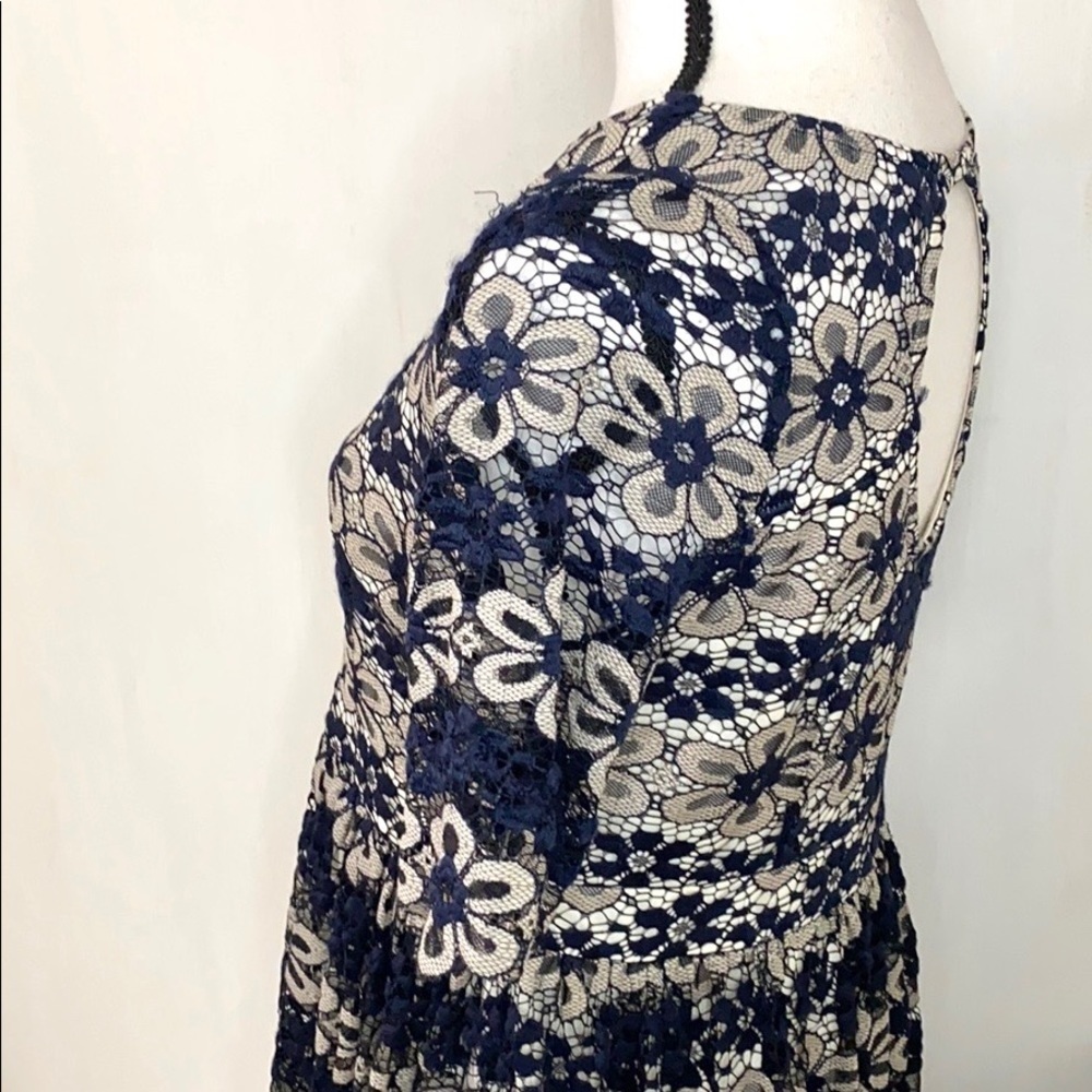 Motherhood Maternity Navy Floral Lace Dress Sz M - Picture 6 of 15